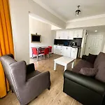 Queen Hotel